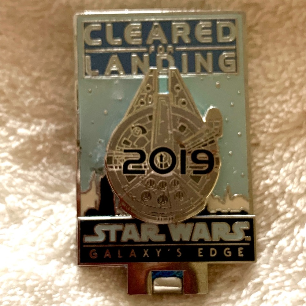 Disney Star Wars Galaxy’s Edge Pass holder pin 2019